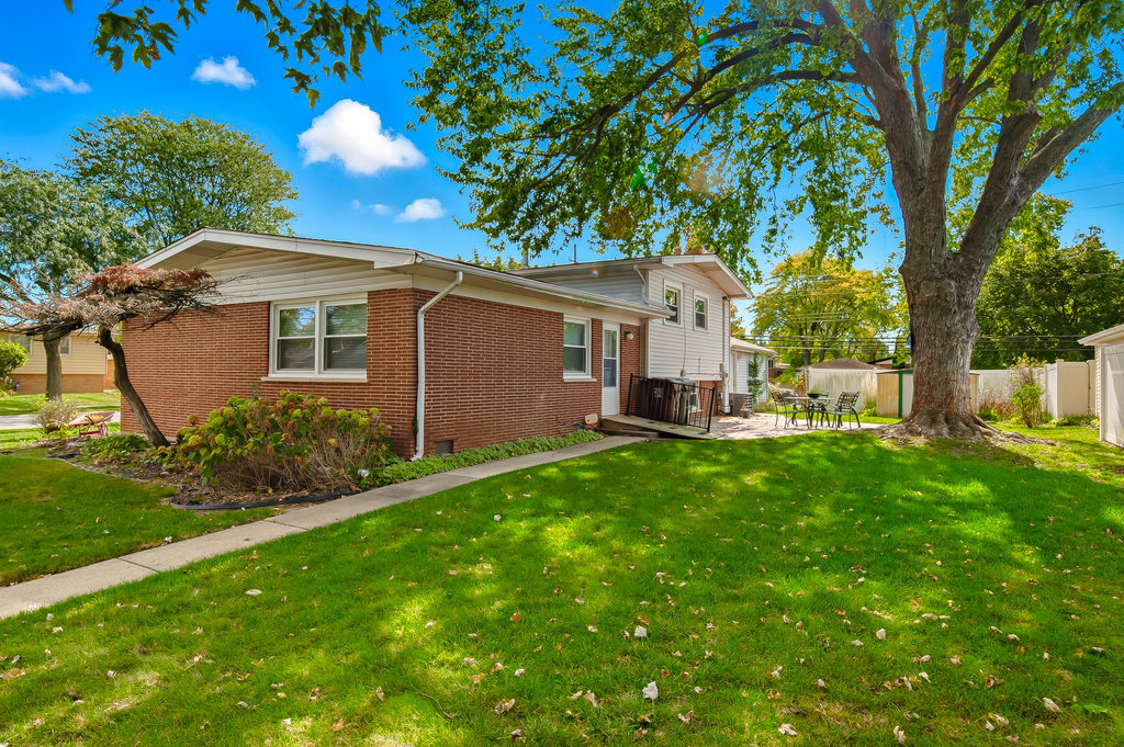 178 W Normandy Drive, Chicago Heights, IL 60411