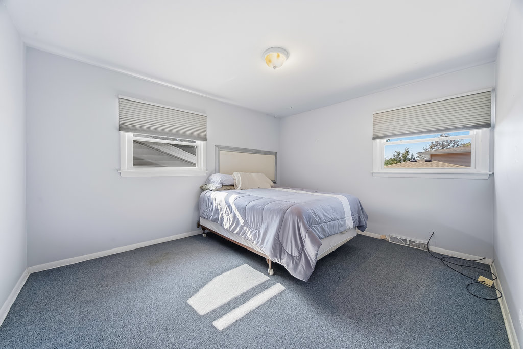 178 W Normandy Drive, Chicago Heights, IL 60411