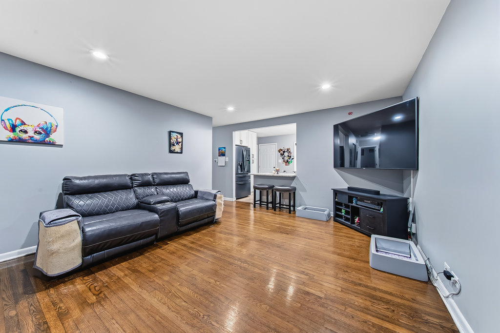 16047 Cambridge Court, Markham, IL 60428