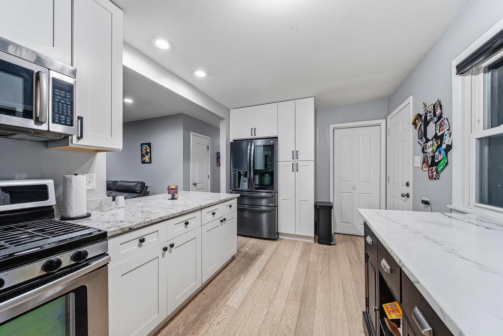 16047 Cambridge Court, Markham, IL 60428