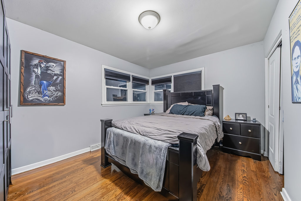 16047 Cambridge Court, Markham, IL 60428