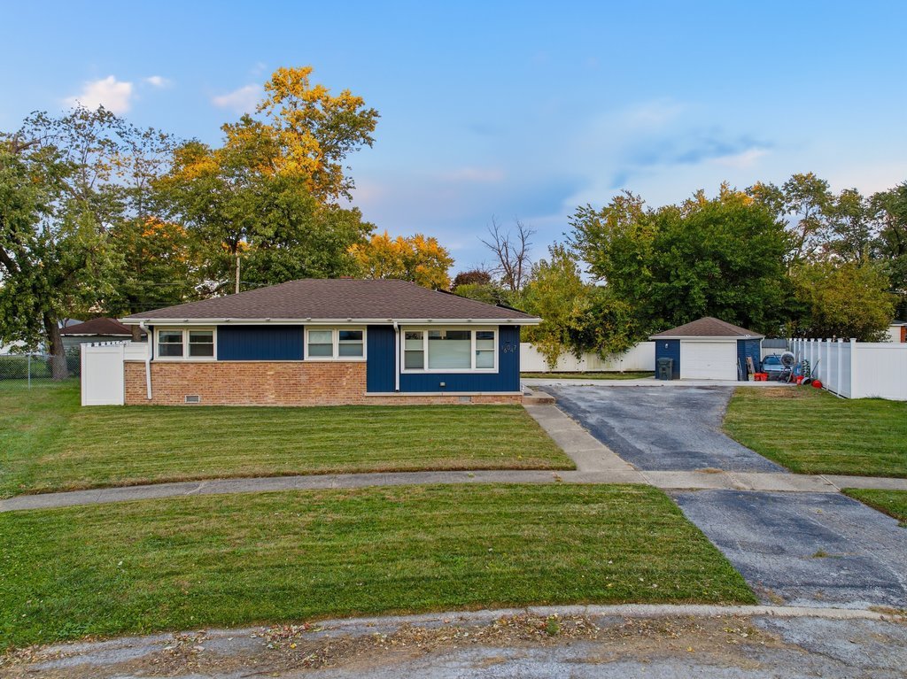 16047 Cambridge Court, Markham, IL 60428