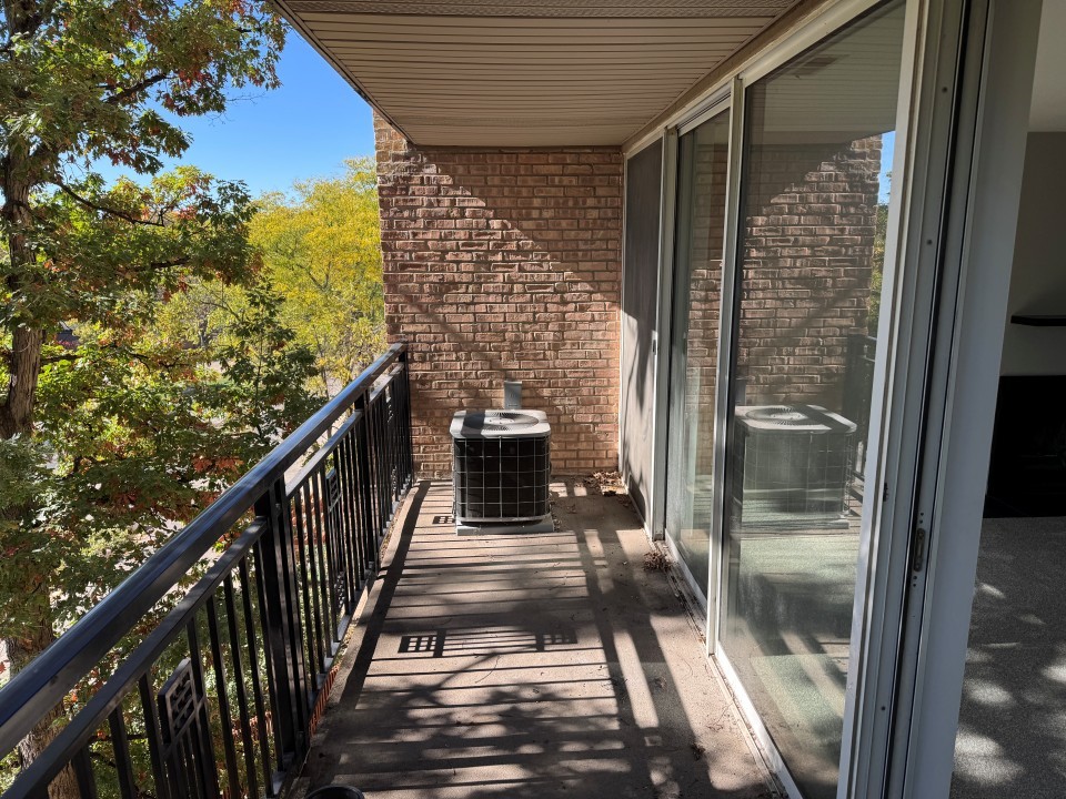 5950 Oakwood Drive #4C, Lisle, IL 60532