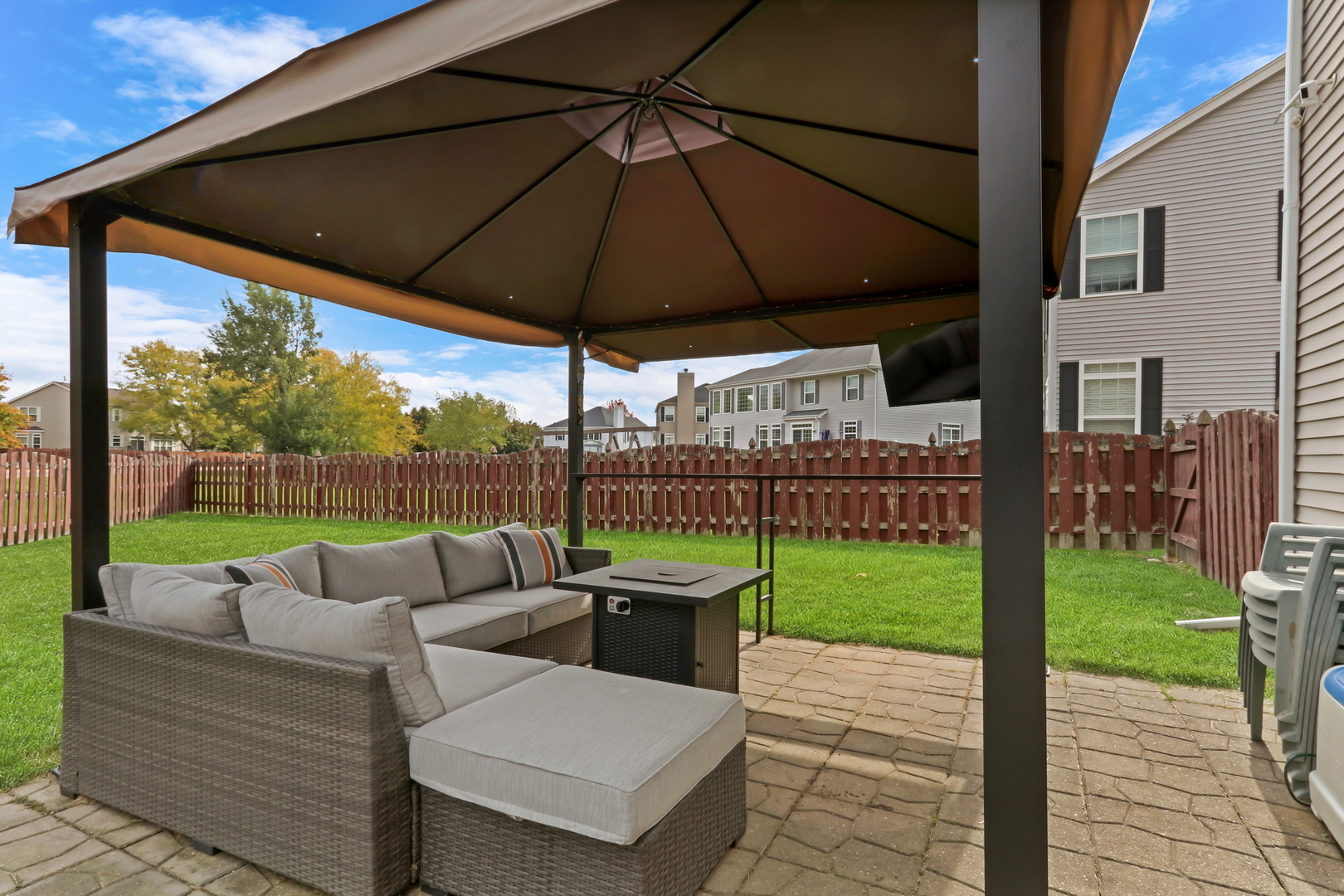 32111 N Great Plaines Avenue, Lakemoor, IL 60051