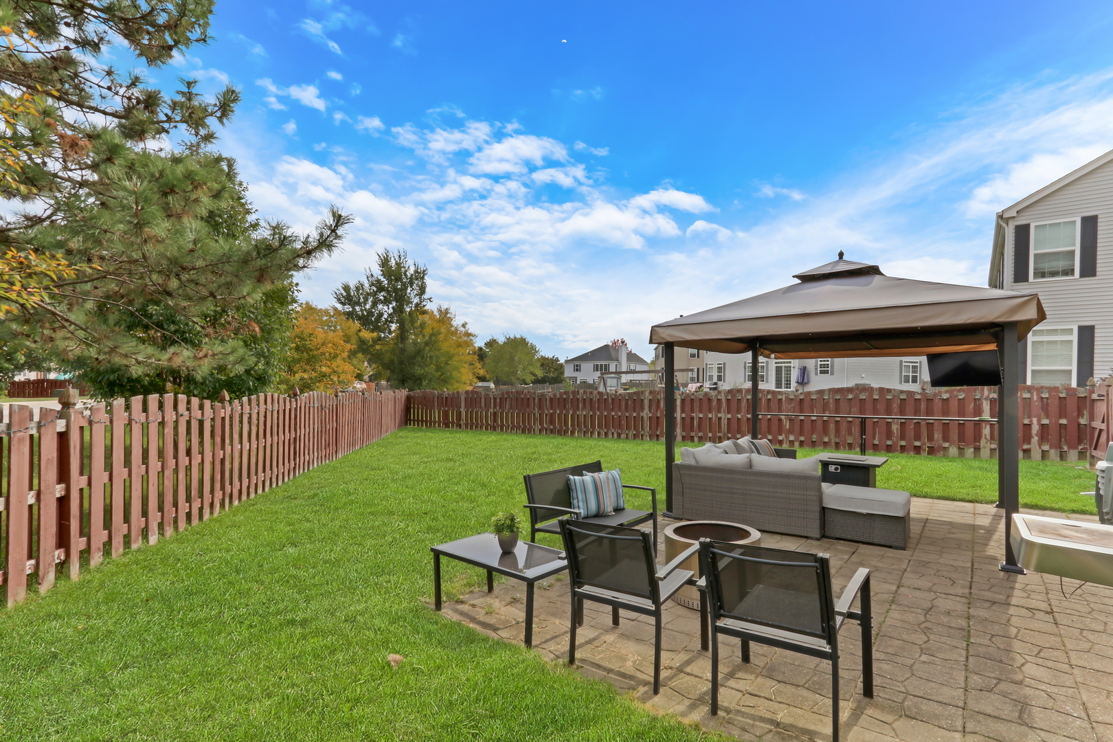 32111 N Great Plaines Avenue, Lakemoor, IL 60051