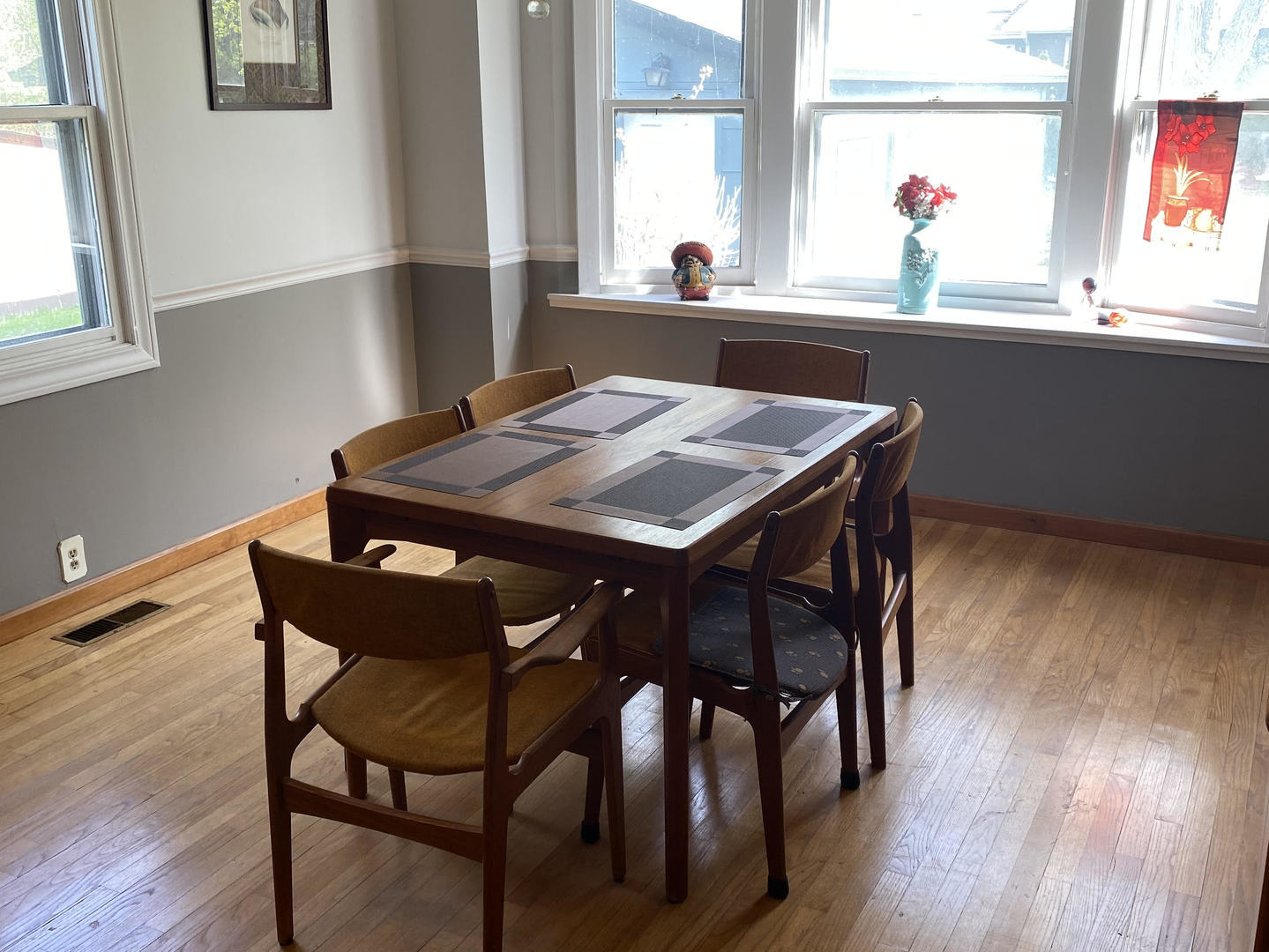 26301 N Highland Drive, Mundelein, IL 60060