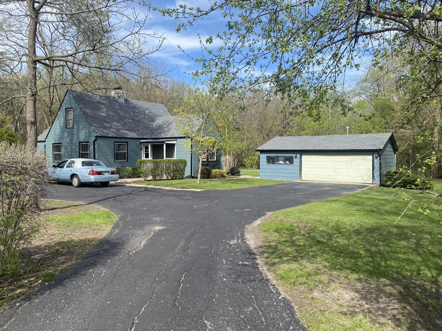 26301 N Highland Drive, Mundelein, IL 60060