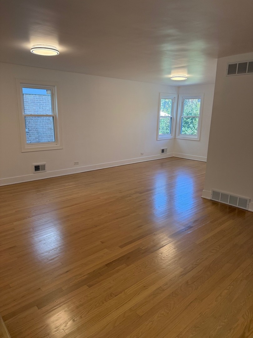 1037 Dodge Avenue, Evanston, IL 60202