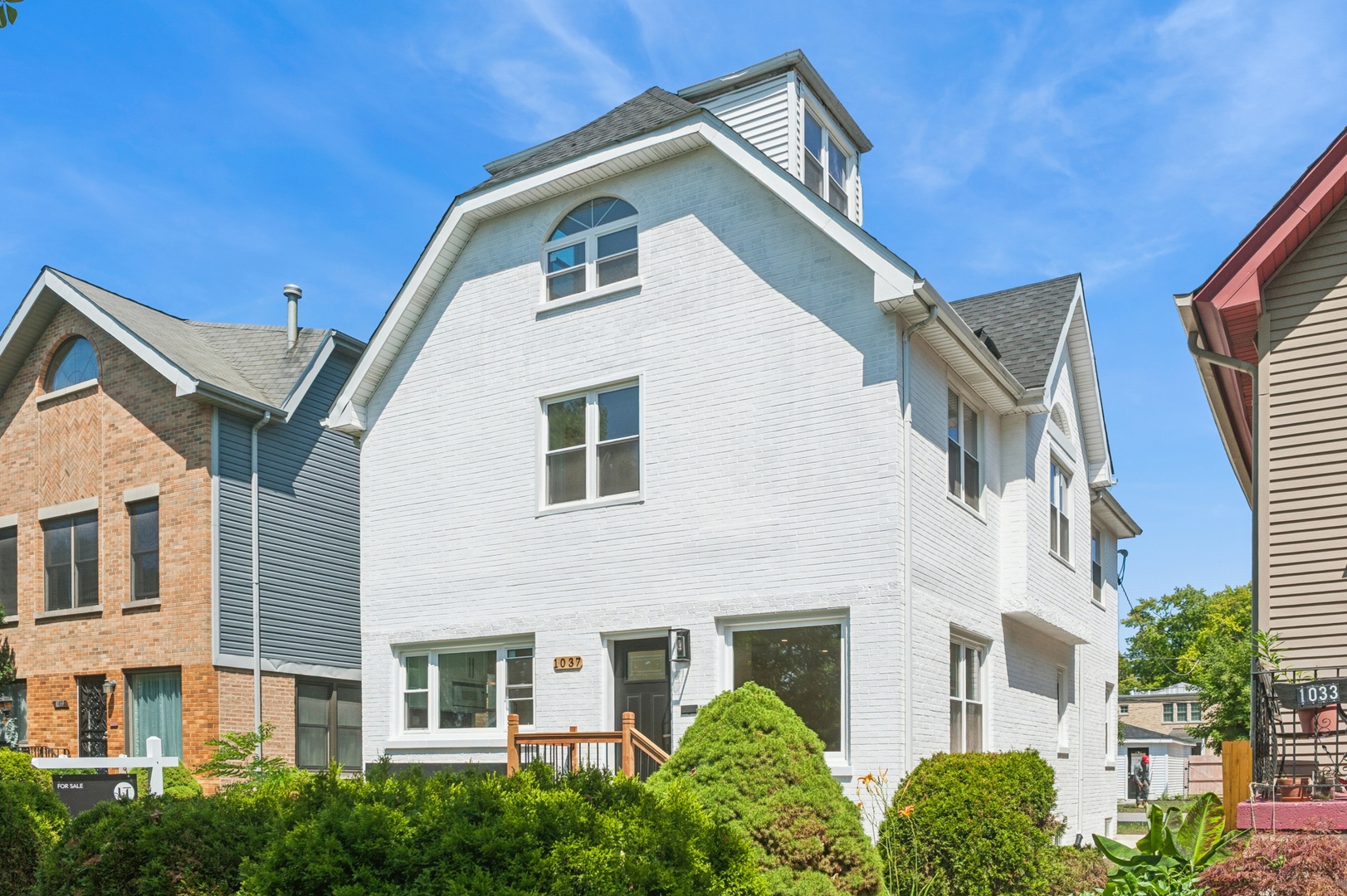 1037 Dodge Avenue, Evanston, IL 60202