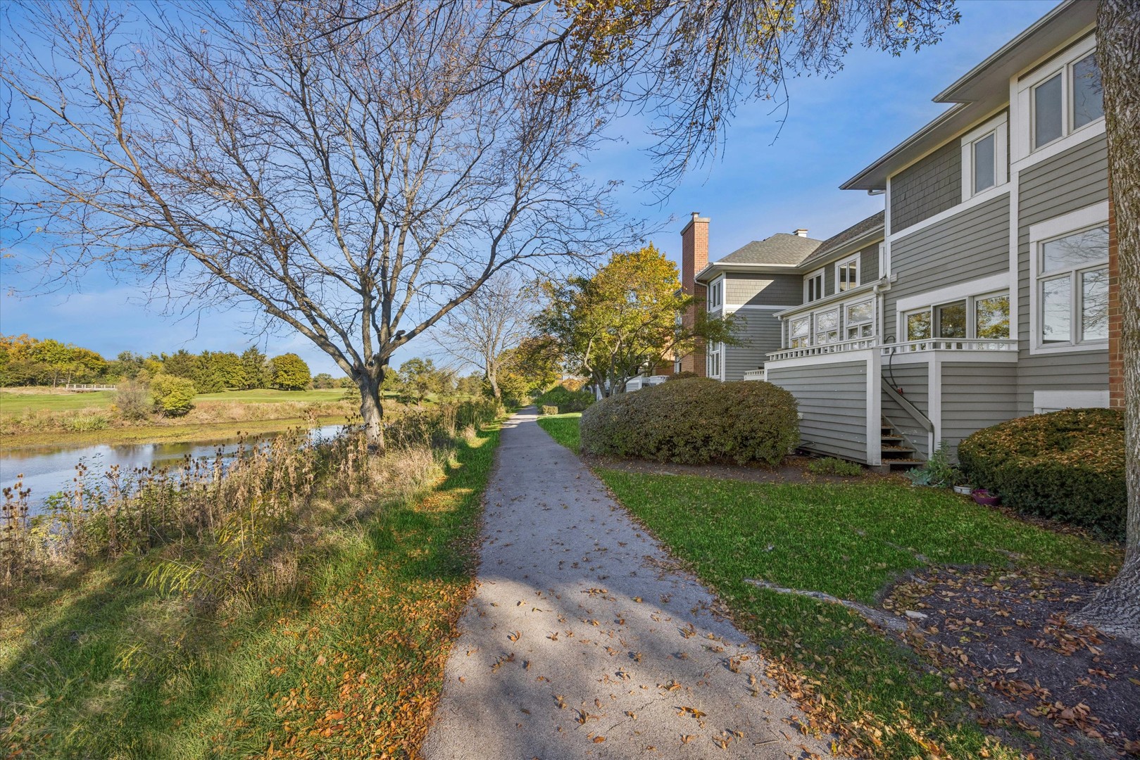 17 Mashie Court, Woodridge, IL 60517