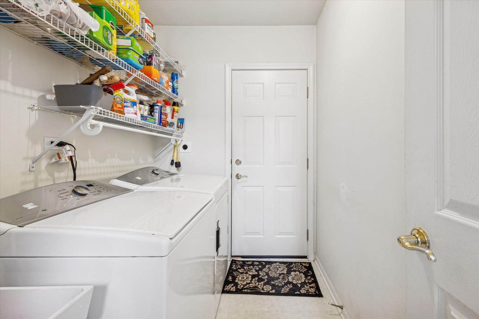 17 Mashie Court, Woodridge, IL 60517