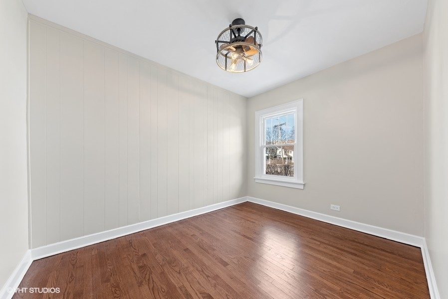 133 S Vail Avenue, Arlington Heights, IL 60005