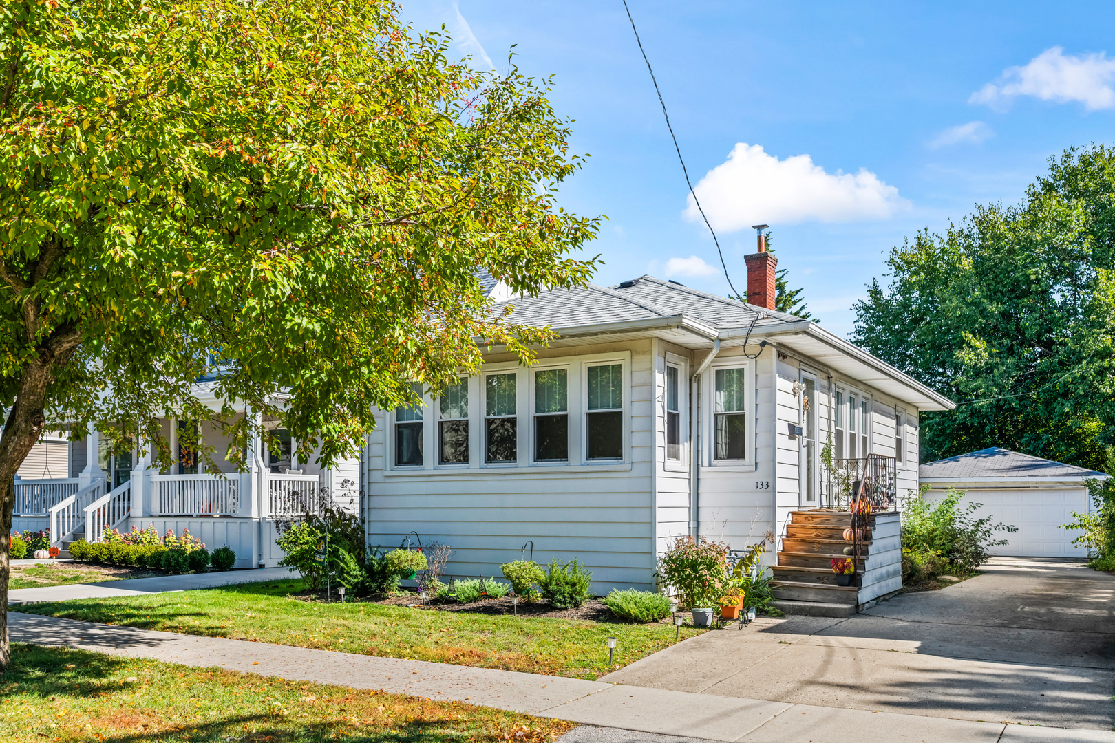 133 S Vail Avenue, Arlington Heights, IL 60005