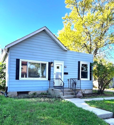 146 E Mill Street, Wauconda, IL 60084