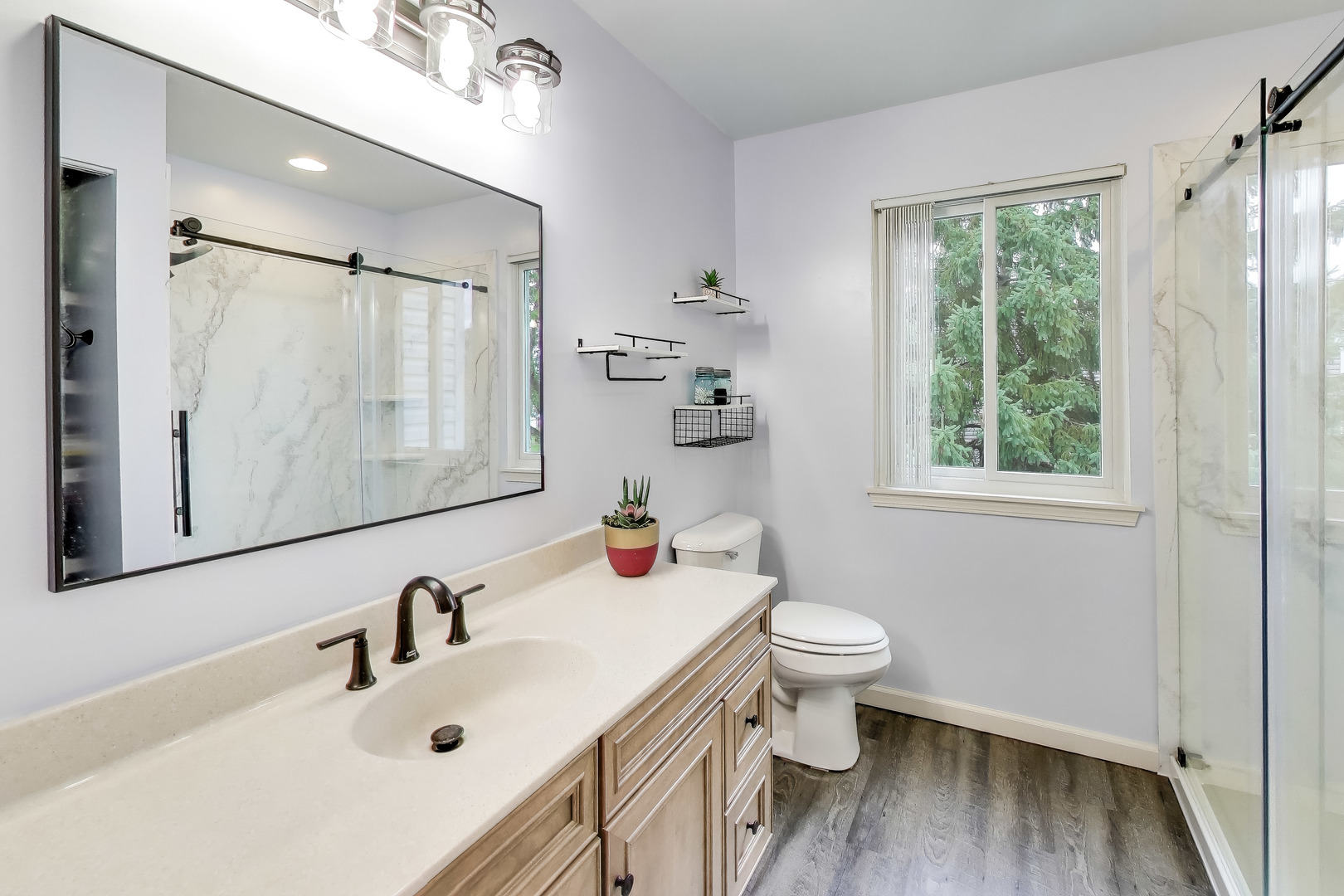 470 Country Place, Lindenhurst, IL 60046