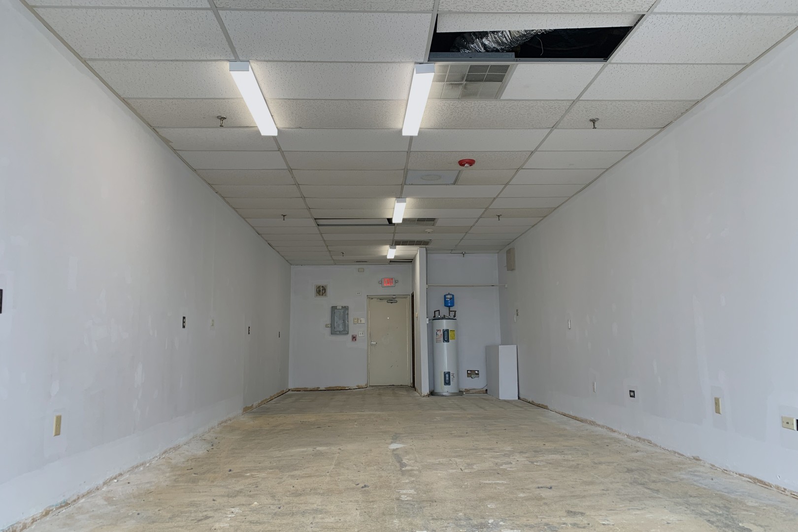 1568 Bloomingdale Road, Glendale Heights, IL 60139