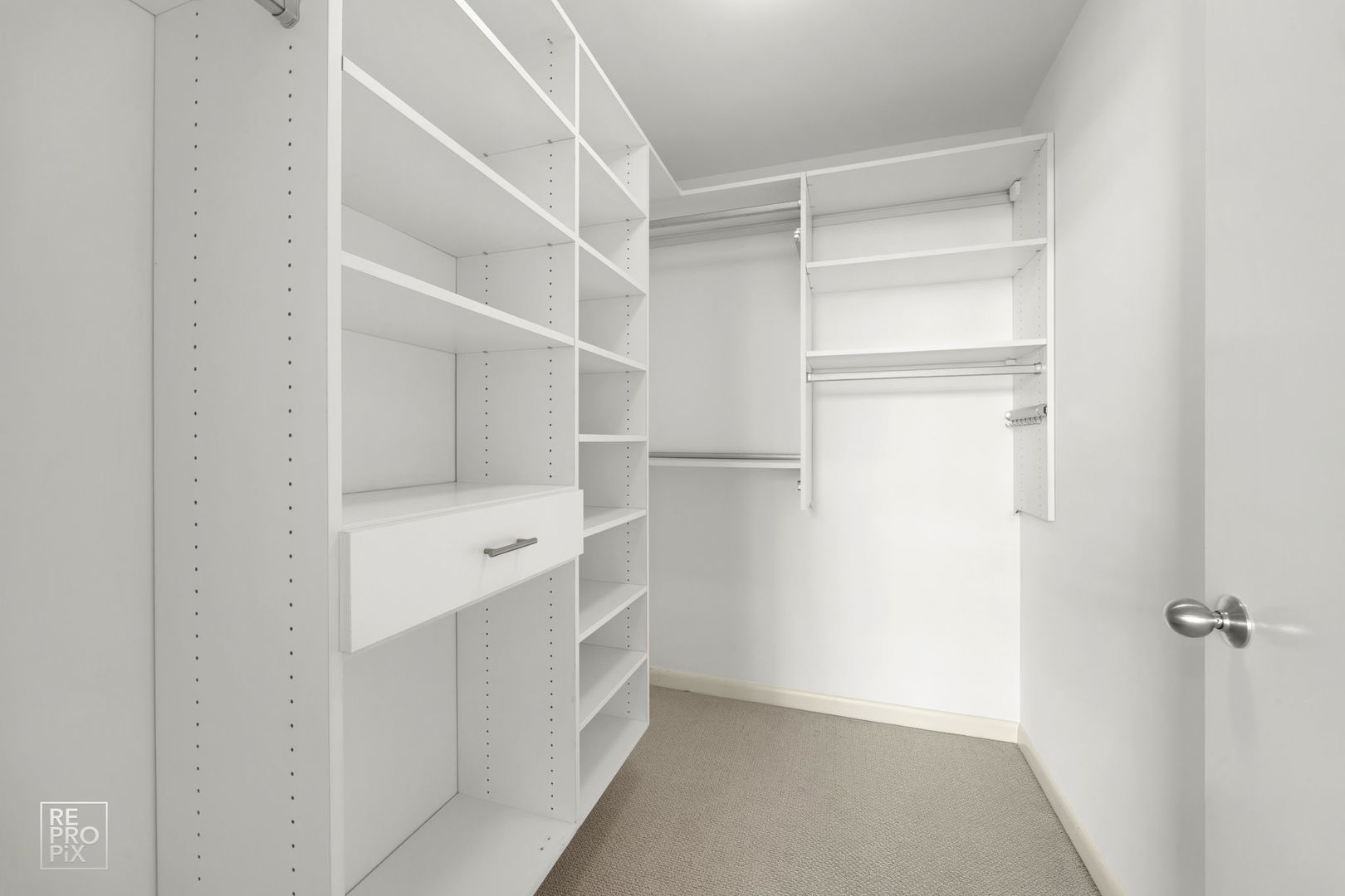 225 S Sangamon Street #702, Chicago, IL 60607