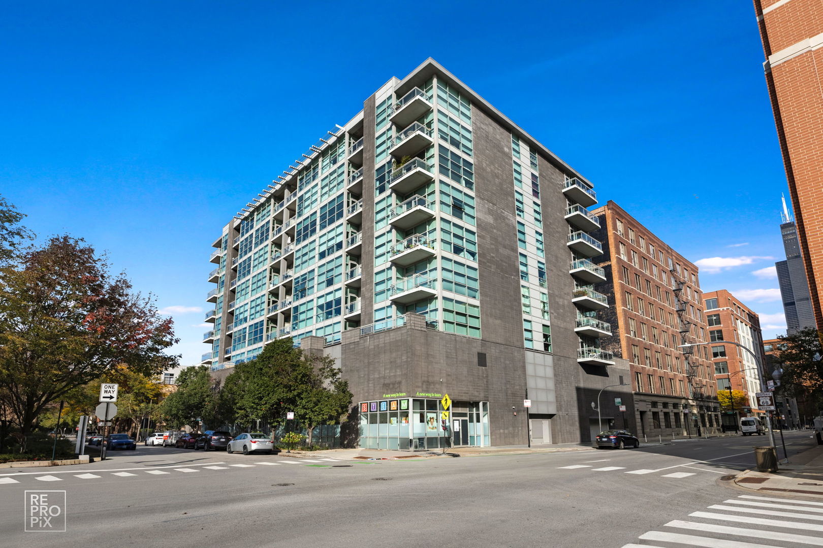 225 S Sangamon Street #702, Chicago, IL 60607