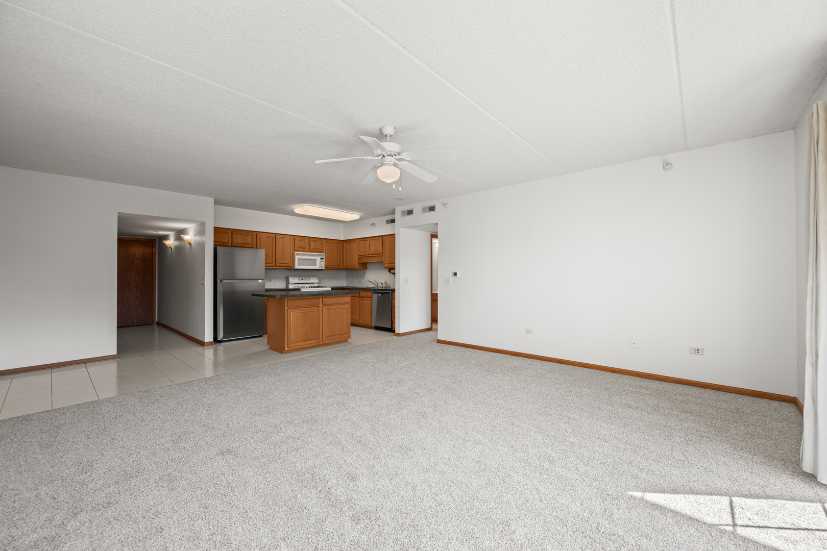 750 Pearson Street #812, Des Plaines, IL 60016