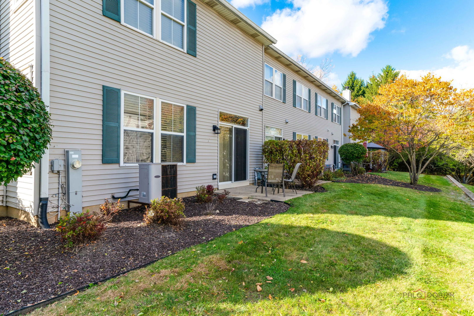 2858 Falling Waters Lane, Lindenhurst, IL 60046