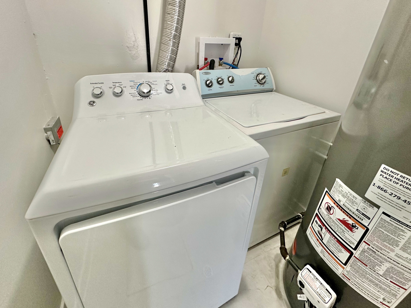 8150 W WINNEMAC Avenue, Norridge, IL 60706