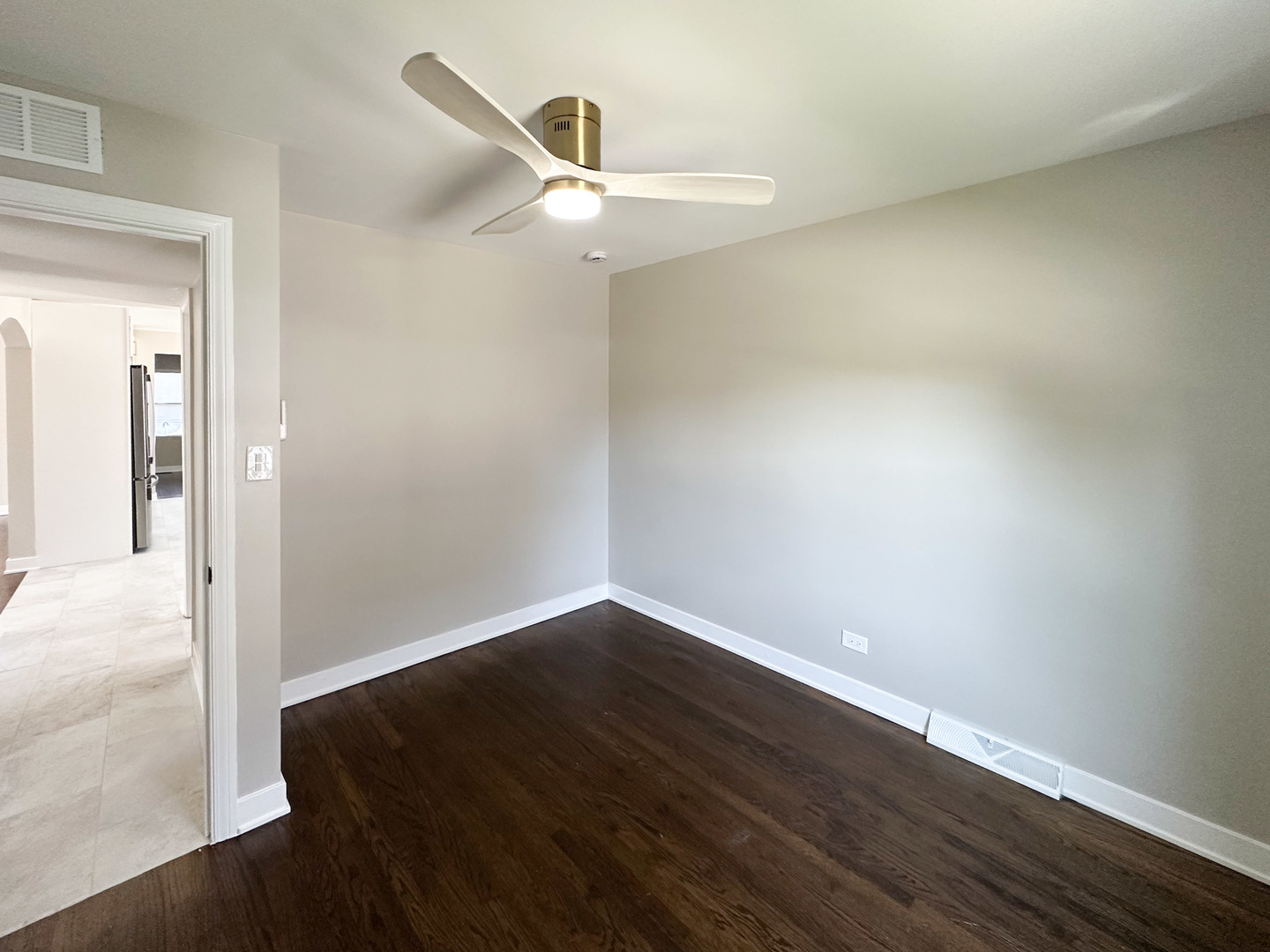 8150 W WINNEMAC Avenue, Norridge, IL 60706