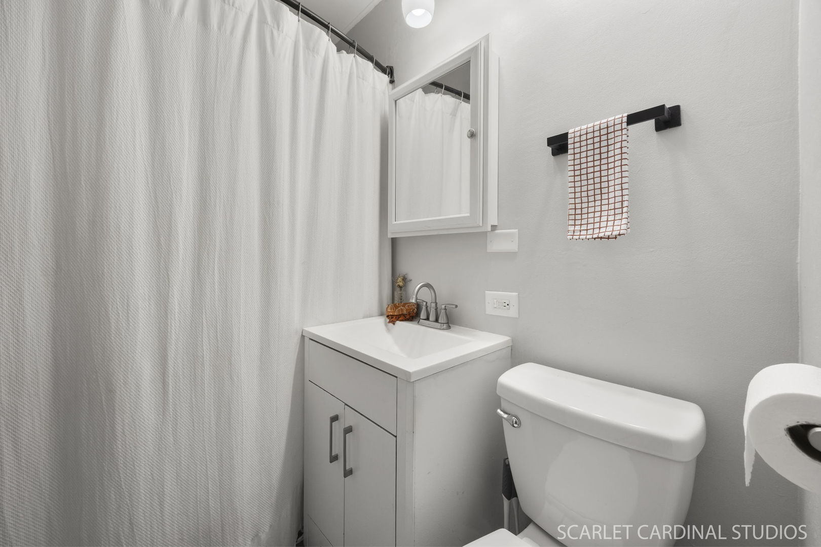 835 S Wisconsin Avenue, Villa Park, IL 60181