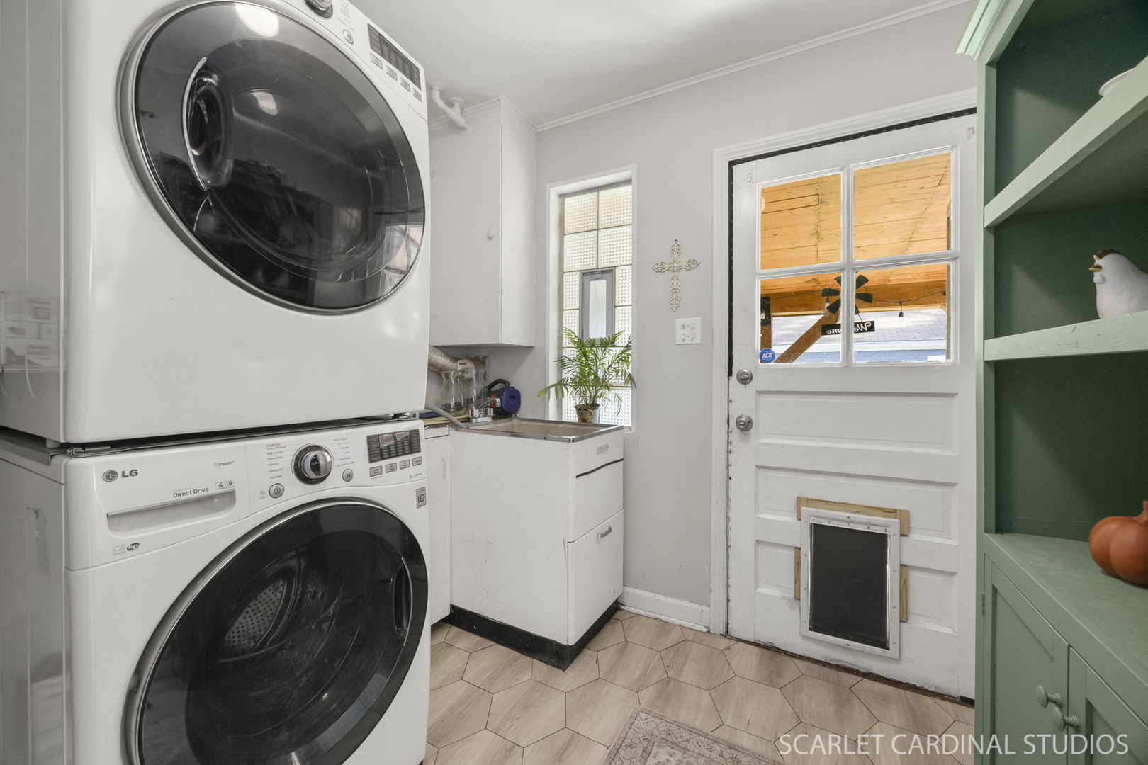 835 S Wisconsin Avenue, Villa Park, IL 60181