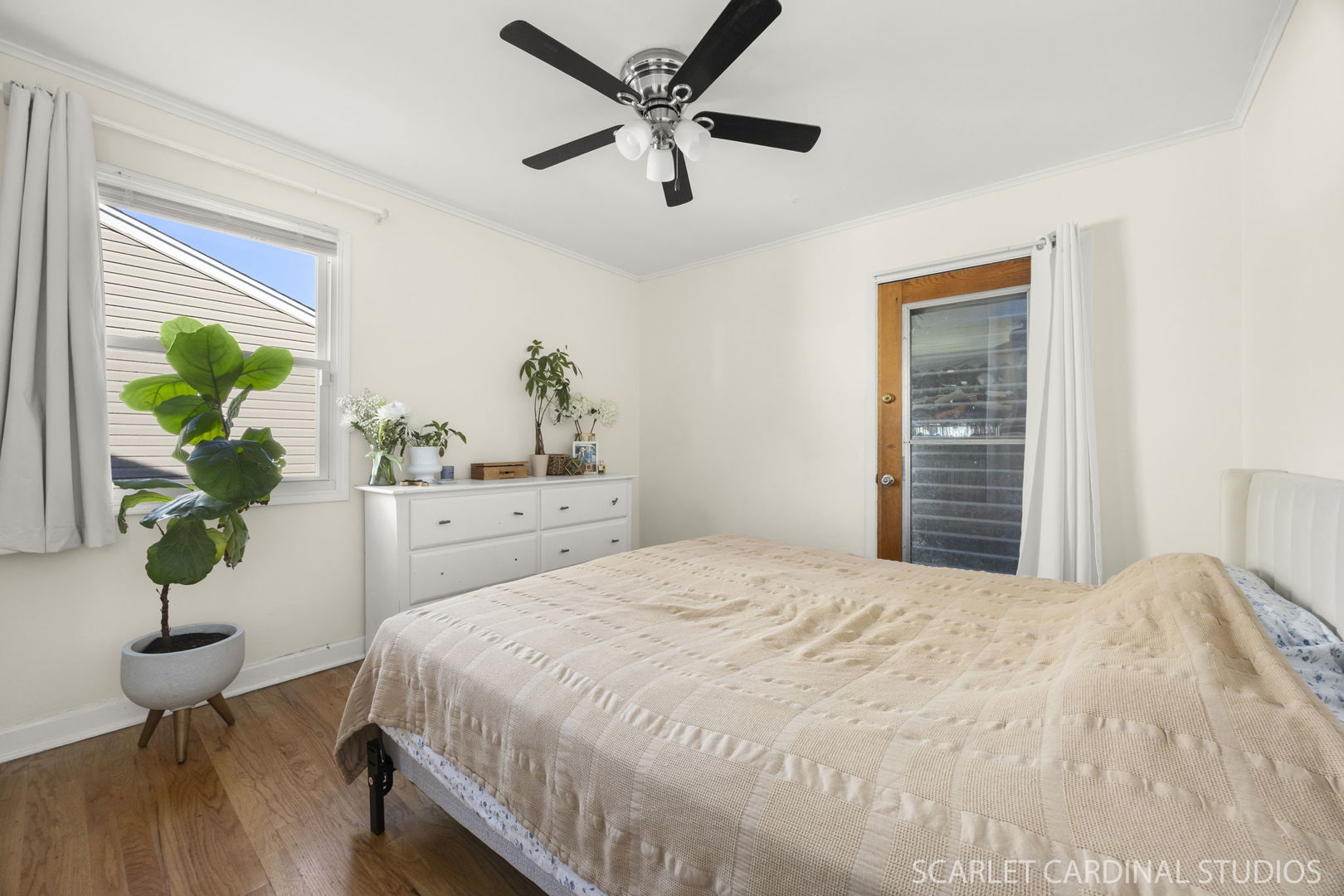 835 S Wisconsin Avenue, Villa Park, IL 60181