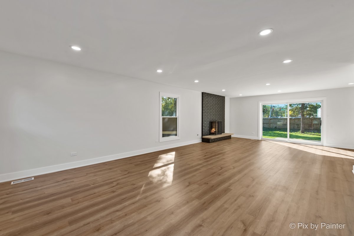 2019 E Chinkapin Oak Drive, Mount Prospect, IL 60056