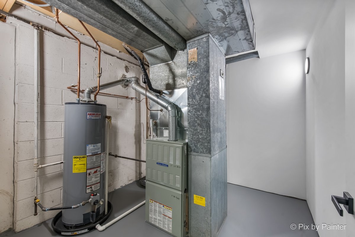 2019 E Chinkapin Oak Drive, Mount Prospect, IL 60056