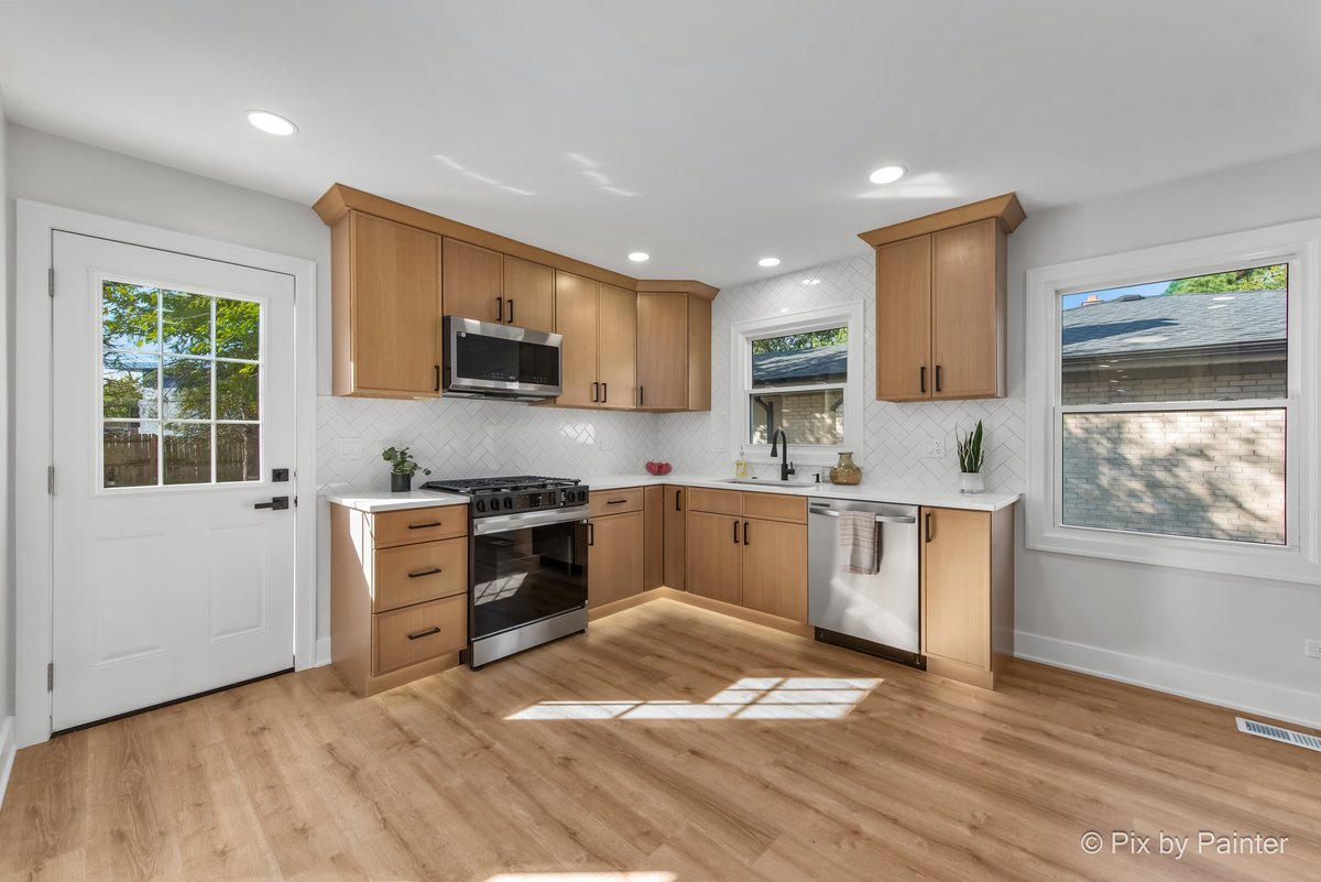 2019 E Chinkapin Oak Drive, Mount Prospect, IL 60056