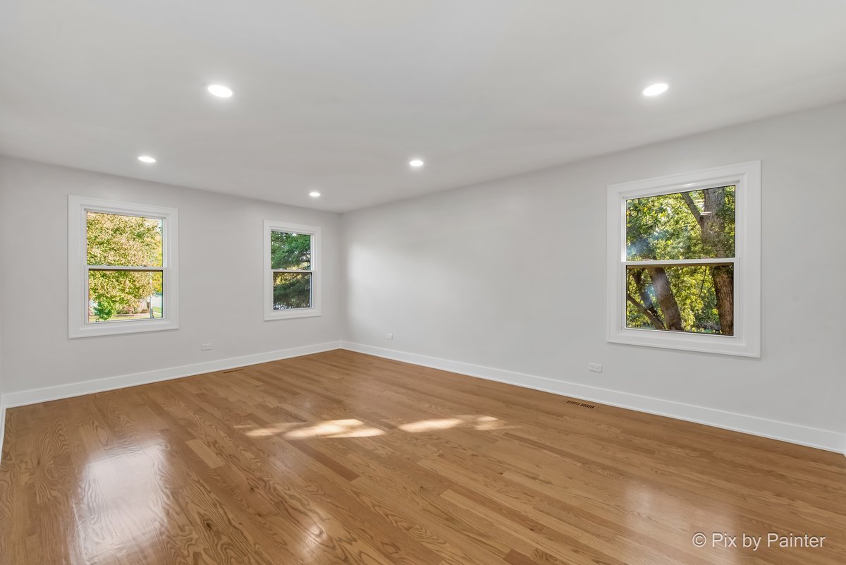 2019 E Chinkapin Oak Drive, Mount Prospect, IL 60056