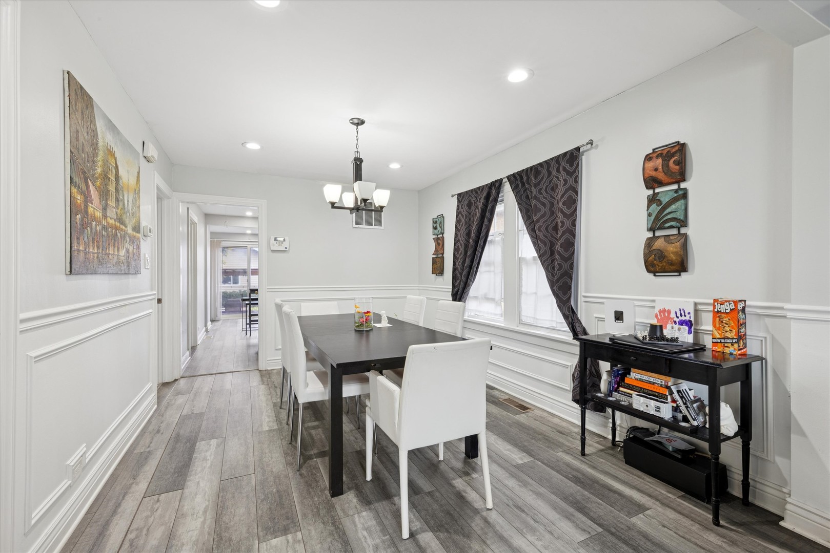 7211 W 58th Place, Summit, IL 60501