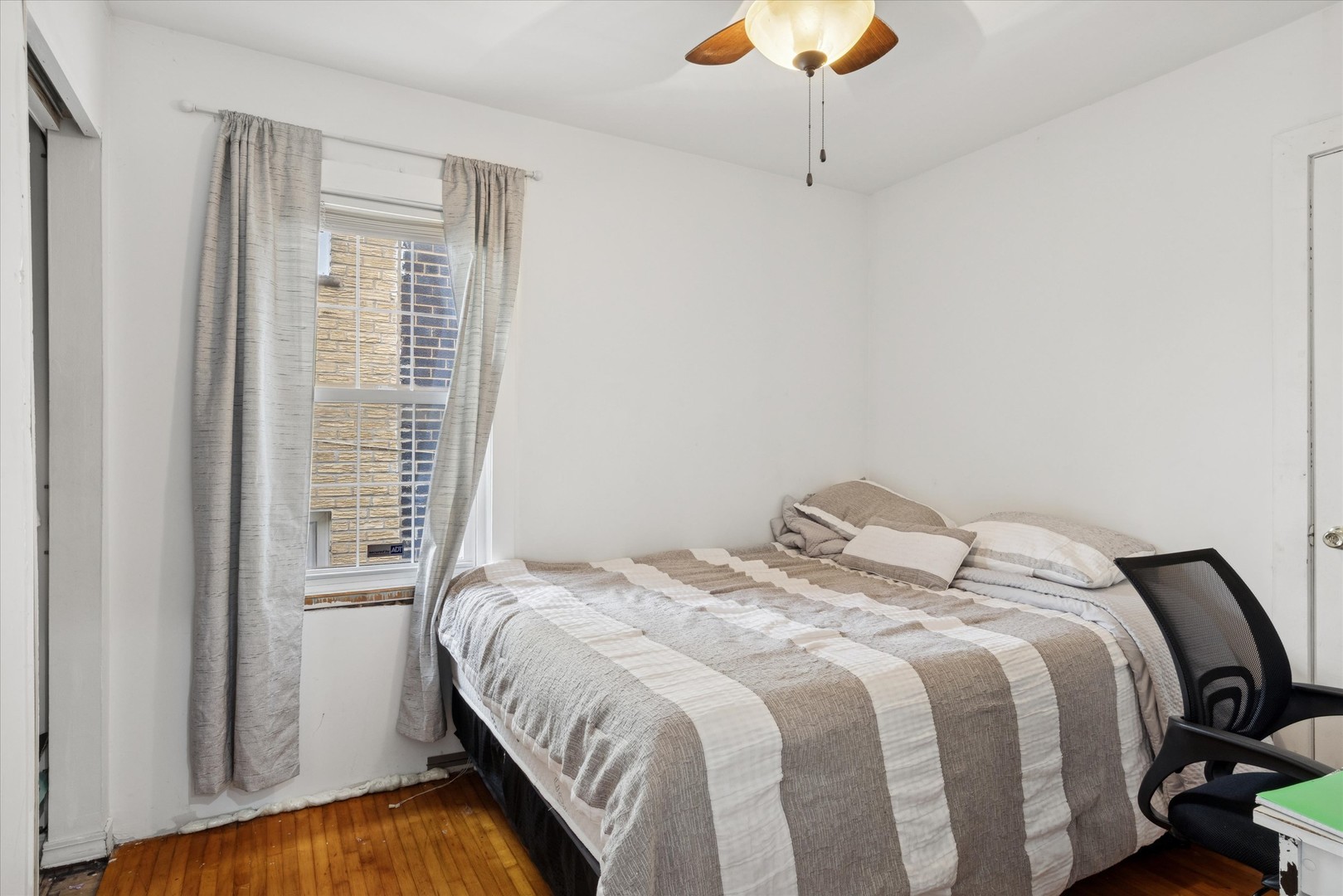 7211 W 58th Place, Summit, IL 60501