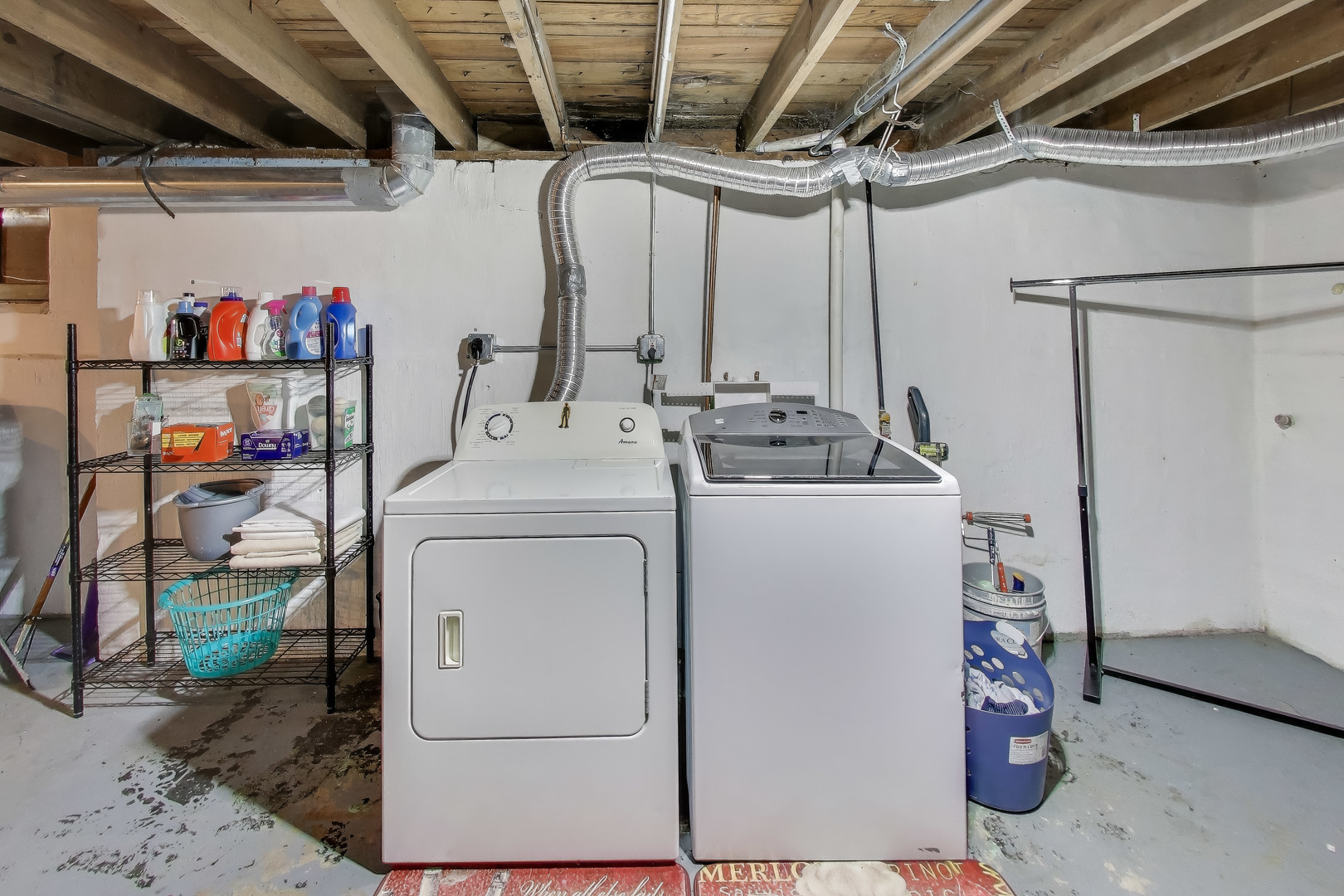 207 Shady Lane, Mundelein, IL 60060