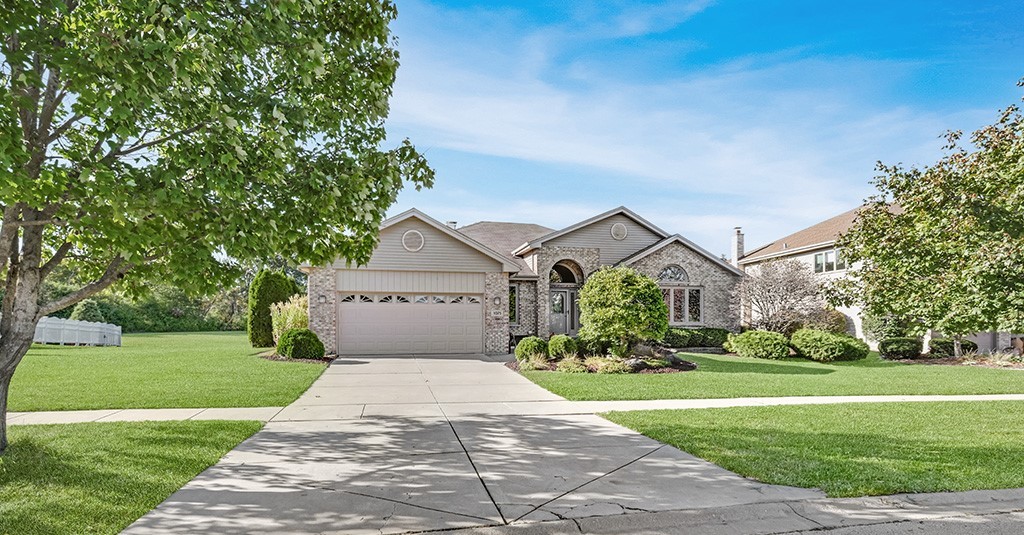 1075 Norwalk Road, Lemont, IL 60439