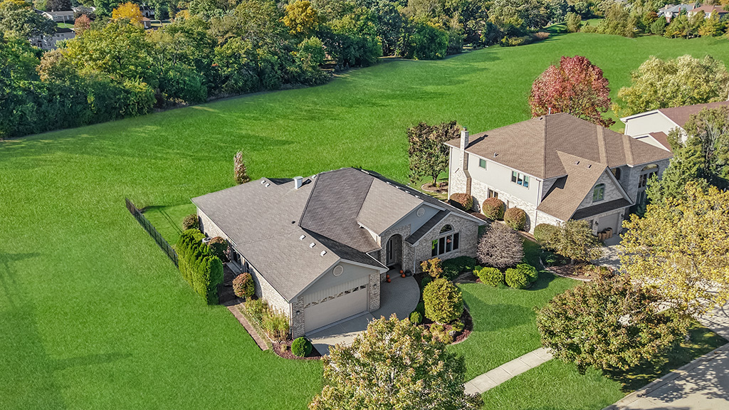 1075 Norwalk Road, Lemont, IL 60439