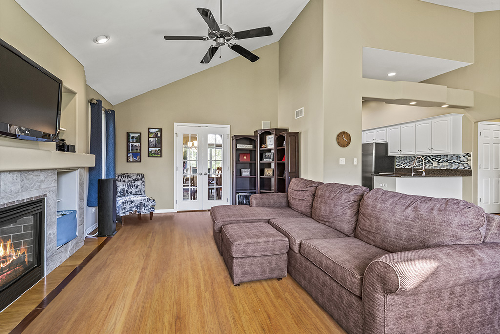 1075 Norwalk Road, Lemont, IL 60439