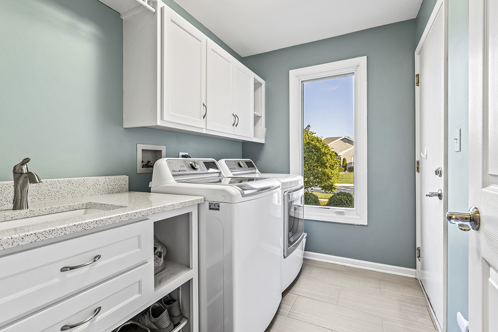 1075 Norwalk Road, Lemont, IL 60439