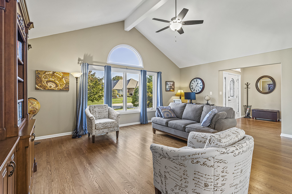 1075 Norwalk Road, Lemont, IL 60439