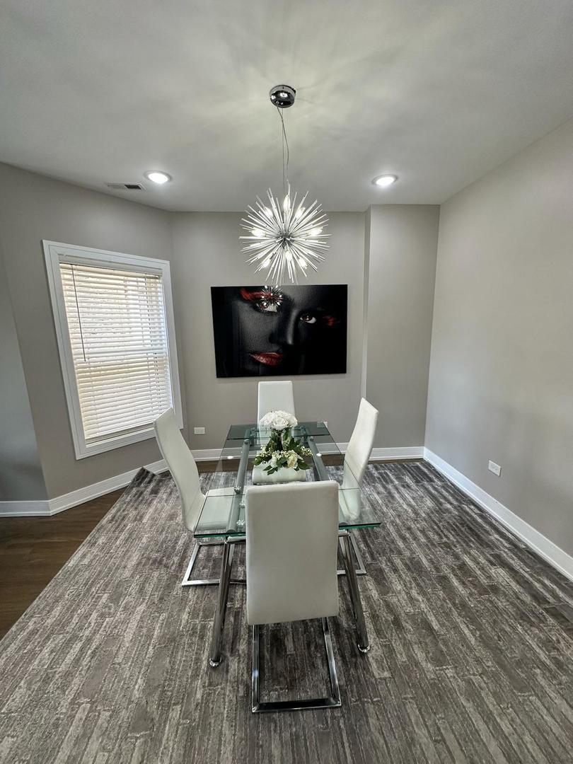 6807 S Calumet Avenue #2, Chicago, IL 60637