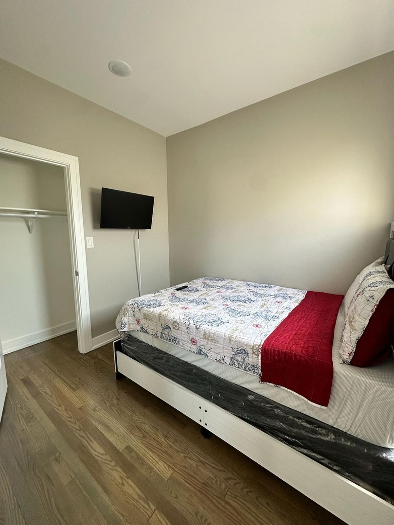 6807 S Calumet Avenue #2, Chicago, IL 60637