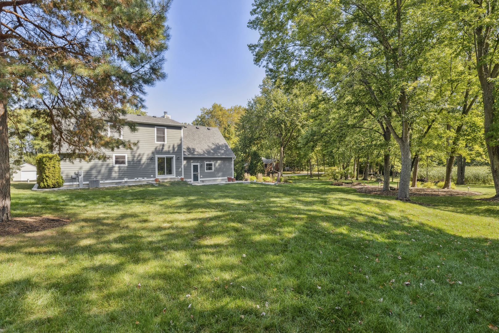 25455 W Greenview Avenue, Antioch, IL 60002