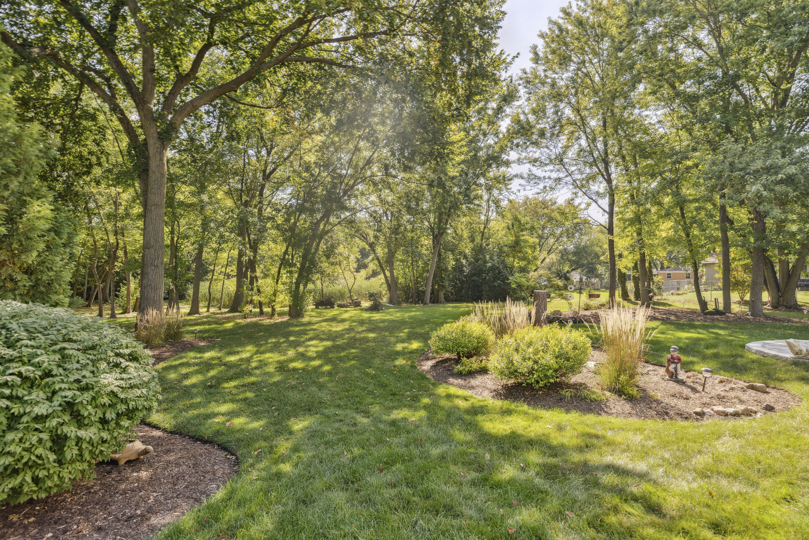 25455 W Greenview Avenue, Antioch, IL 60002