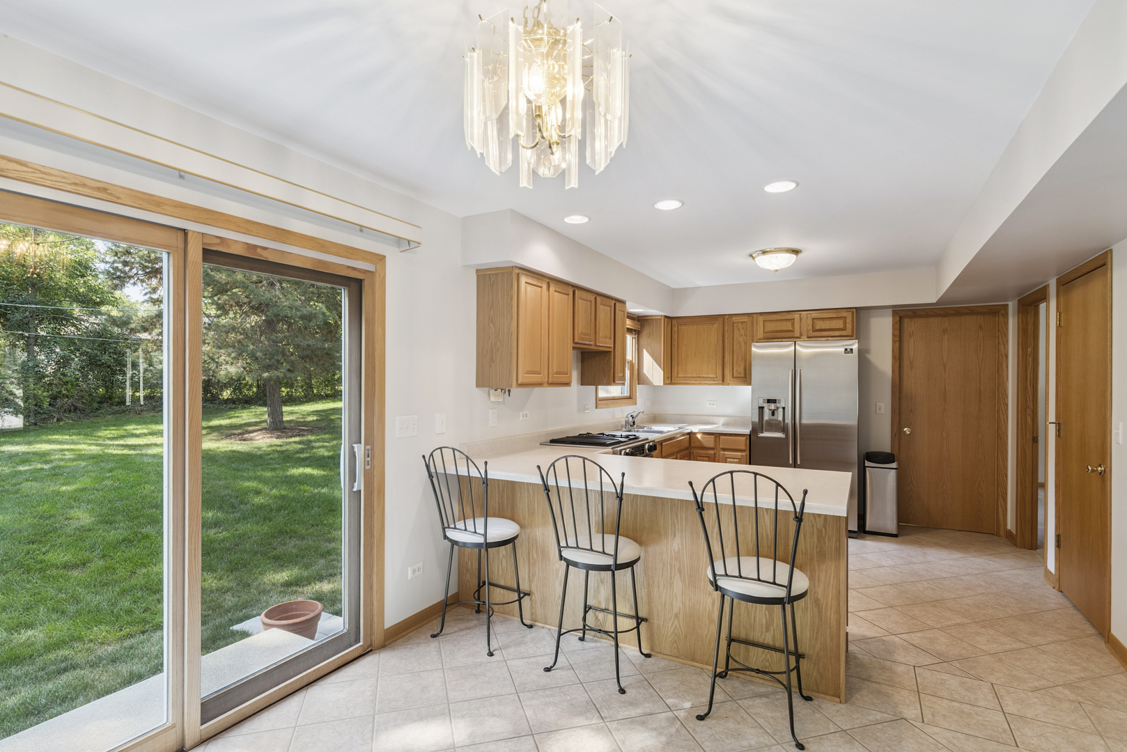 25455 W Greenview Avenue, Antioch, IL 60002