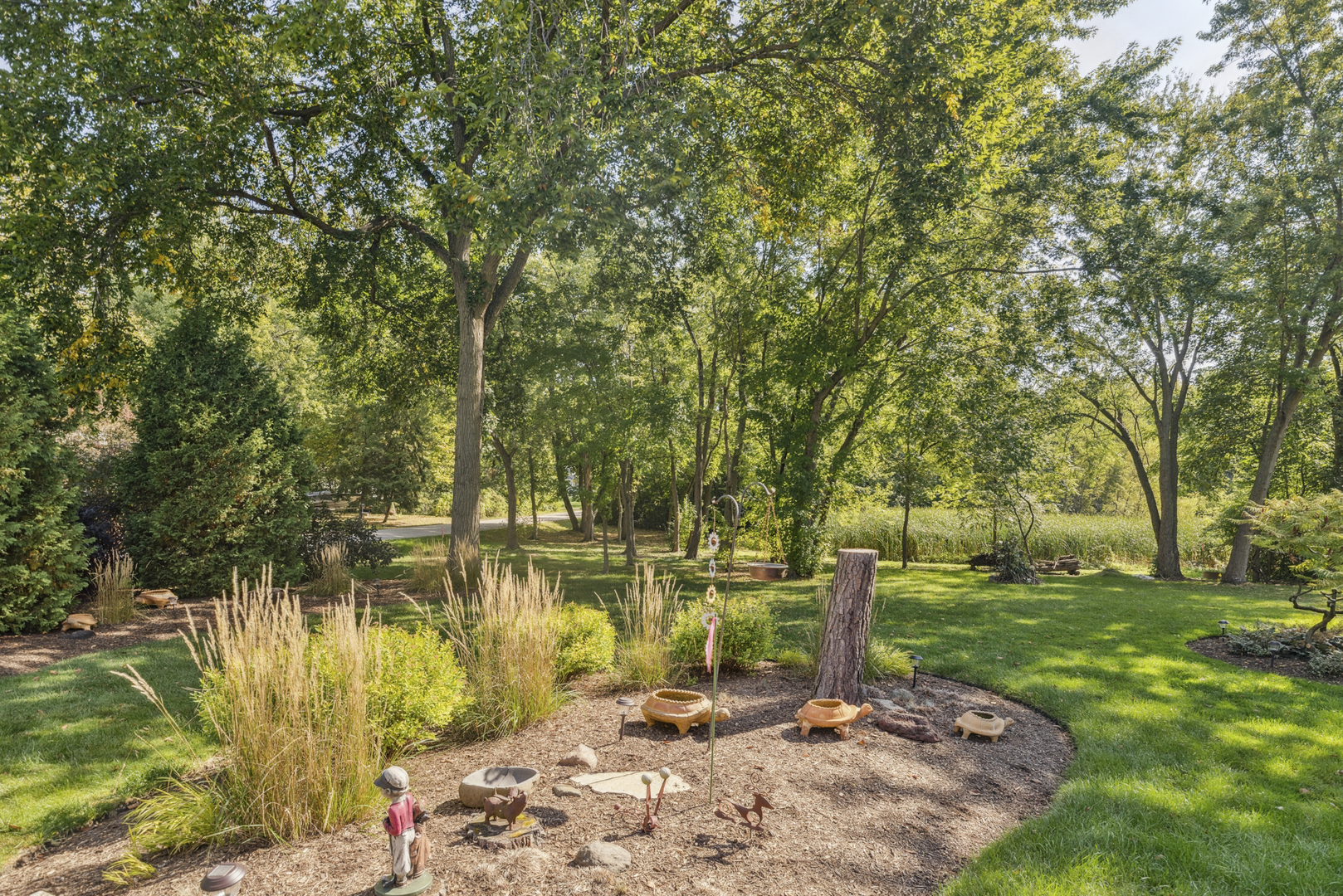 25455 W Greenview Avenue, Antioch, IL 60002