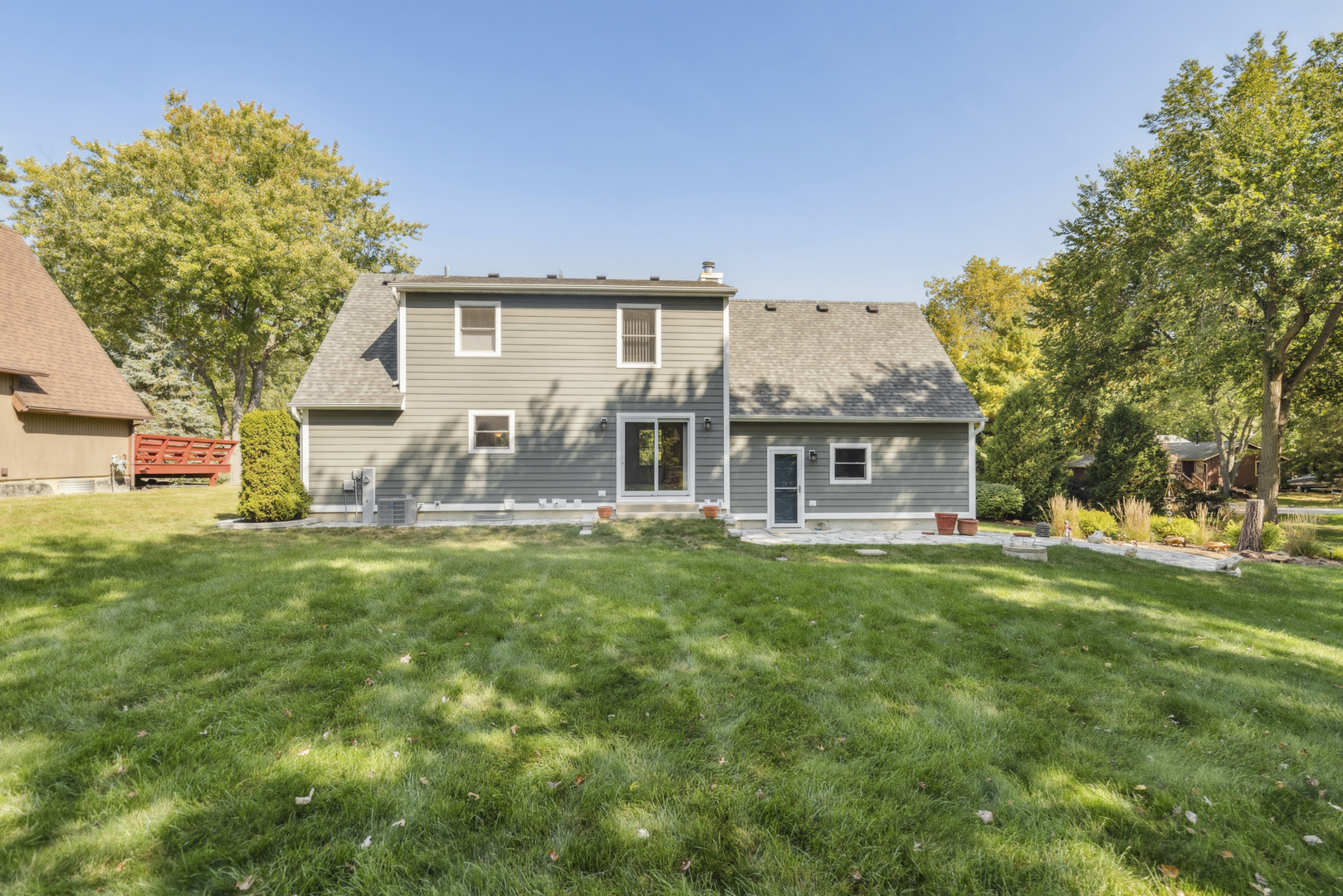 25455 W Greenview Avenue, Antioch, IL 60002