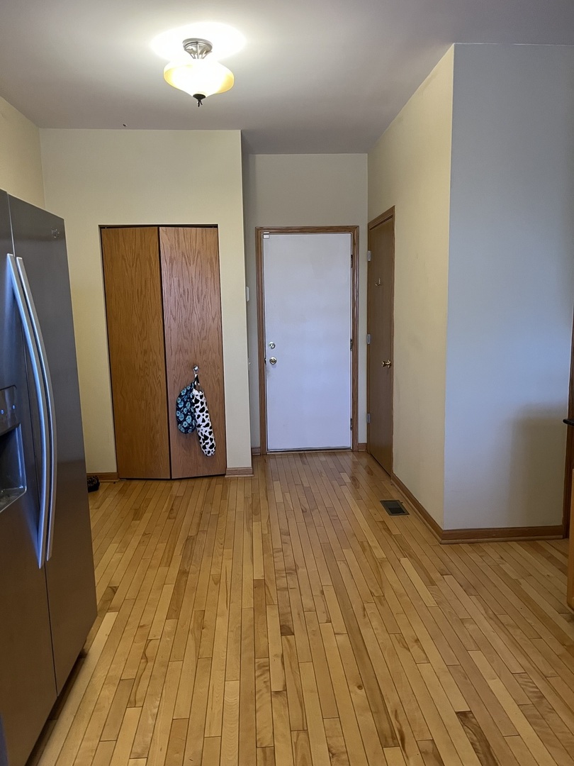 18132 Lake Shore Drive, Orland Park, IL 60467