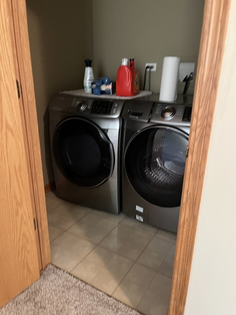 18132 Lake Shore Drive, Orland Park, IL 60467